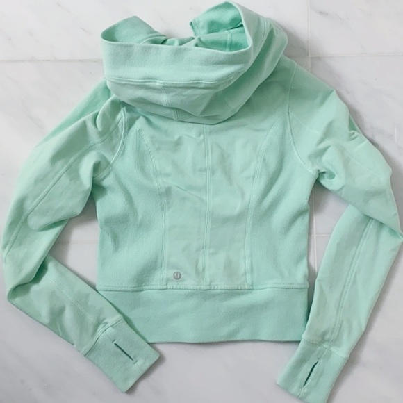 Lululemon Throw Me Over Crop hoodie - Picture 5 of 6